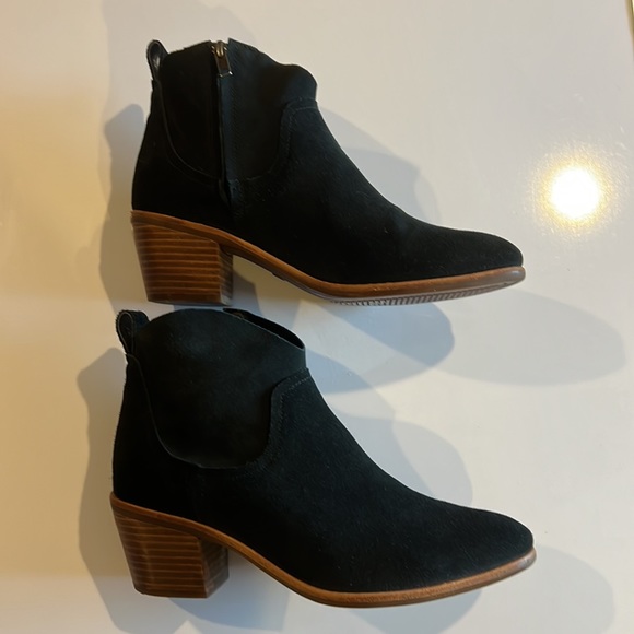 UGG Kingsburg Women’s Waterproof Black Ankle Boots Size: 8,5 - Picture 3 of 8